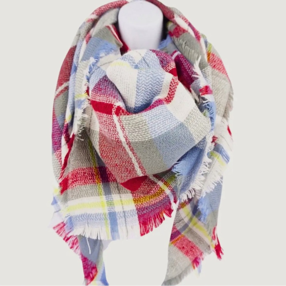🍀Red white and blue plaid scarf